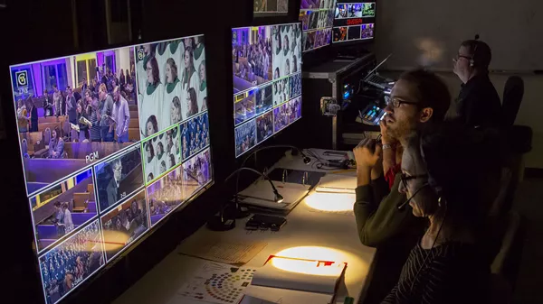 Services Live Stream webp fade